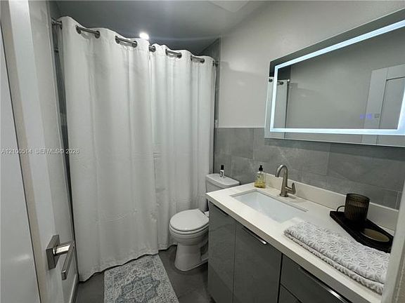 5th image of 11101 SW 122nd Ct