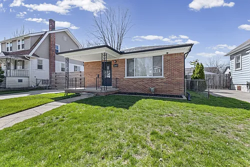 22055 Elmwood Ave Photo 1