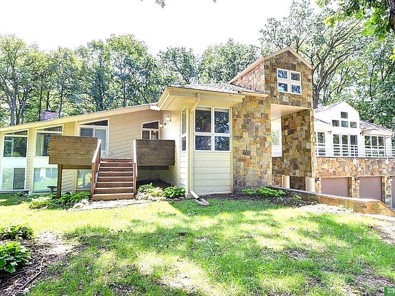 2nd image of 6018 Country Club Oaks Pl