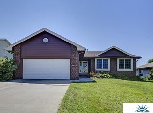 21881 Bobwhite Ave, Gretna, NE 68028