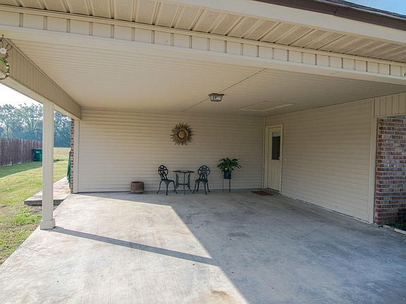 4th image of 1042 Jordan Dr