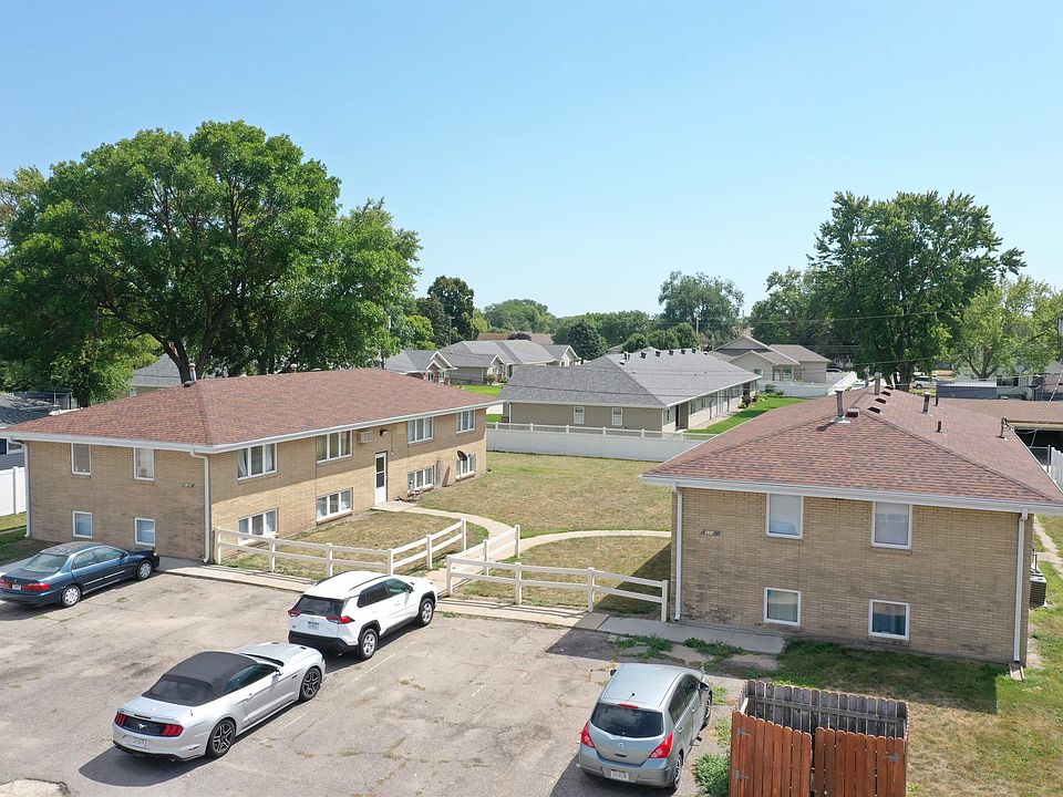 2nd image of 3003/3007 E 28th St