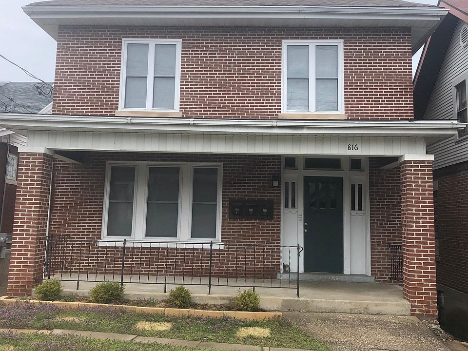 Front view to 816 Clark