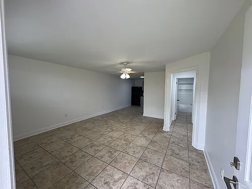 305 N Hullen St Photo 1