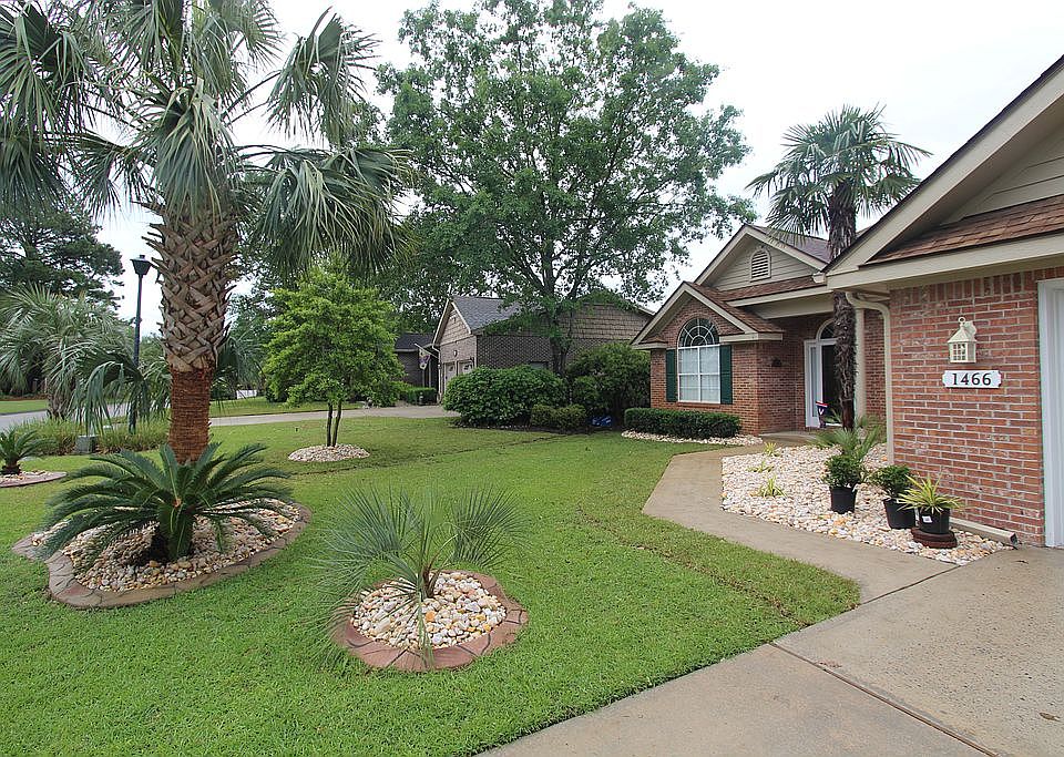 2nd image of 1466 Fox Hollow Way