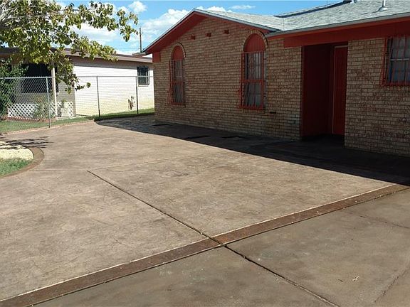 3rd image of 257 Caribe Cir