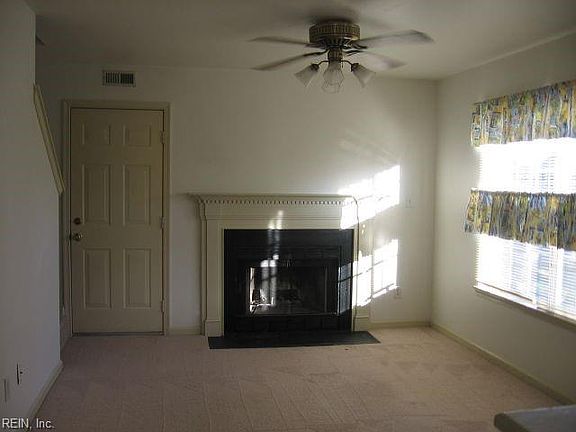 2nd image of 961 Woodcreek Dr