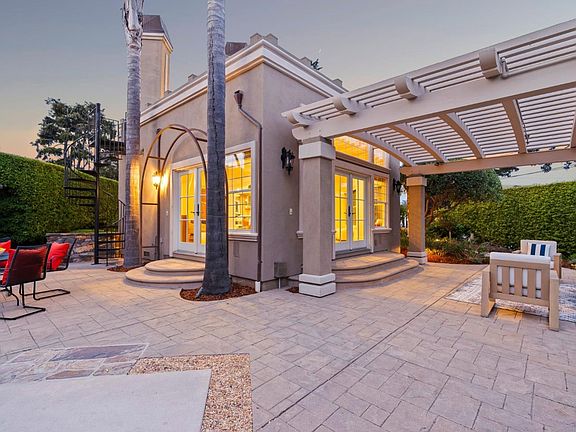 5th image of 400 Seaview Dr