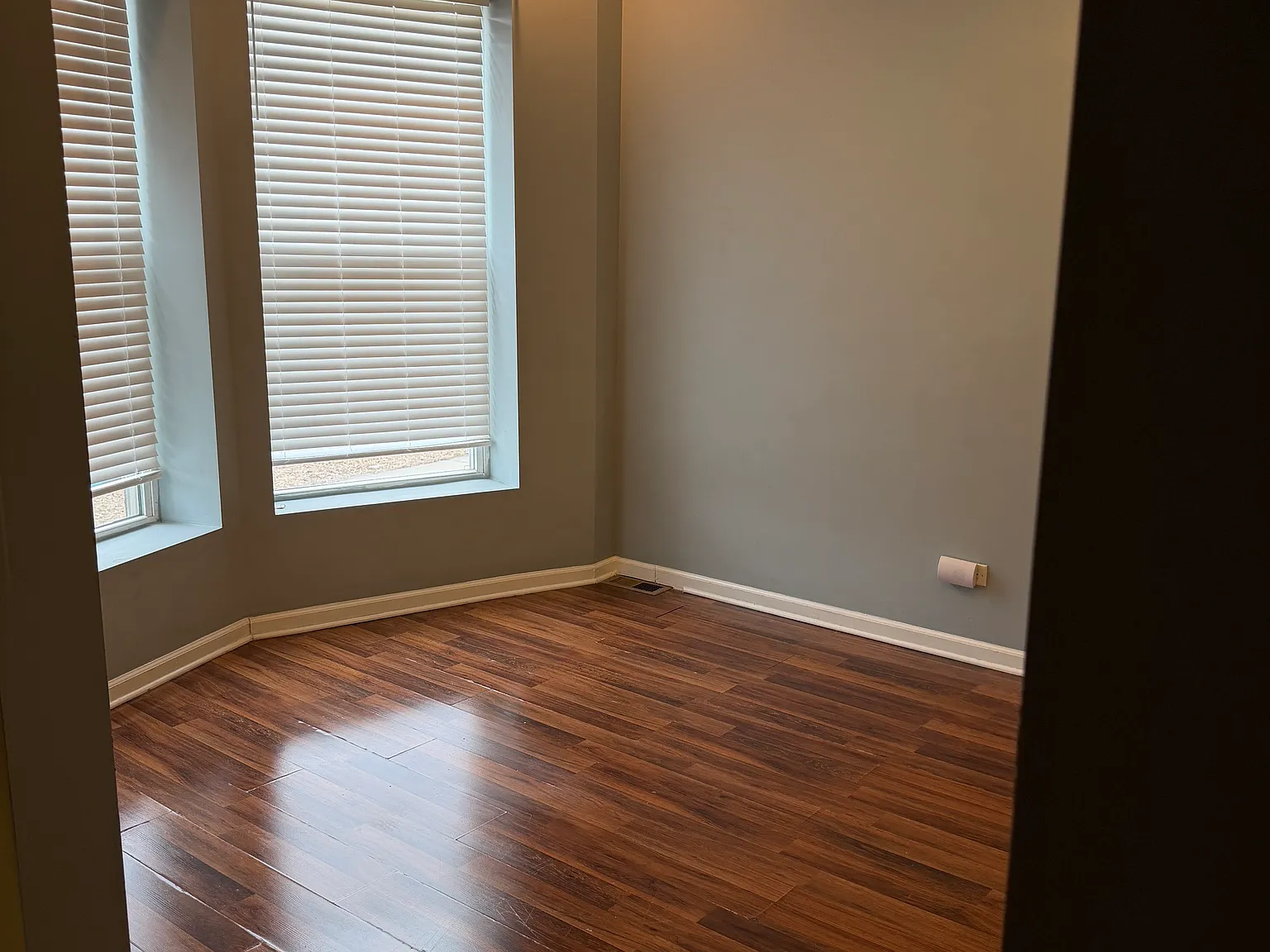 2 bed, 750 sqft, $1,550 — Photo 2