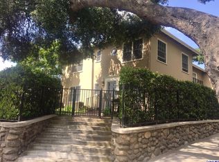 959 N Los Robles Ave APT B, Pasadena, CA 91104