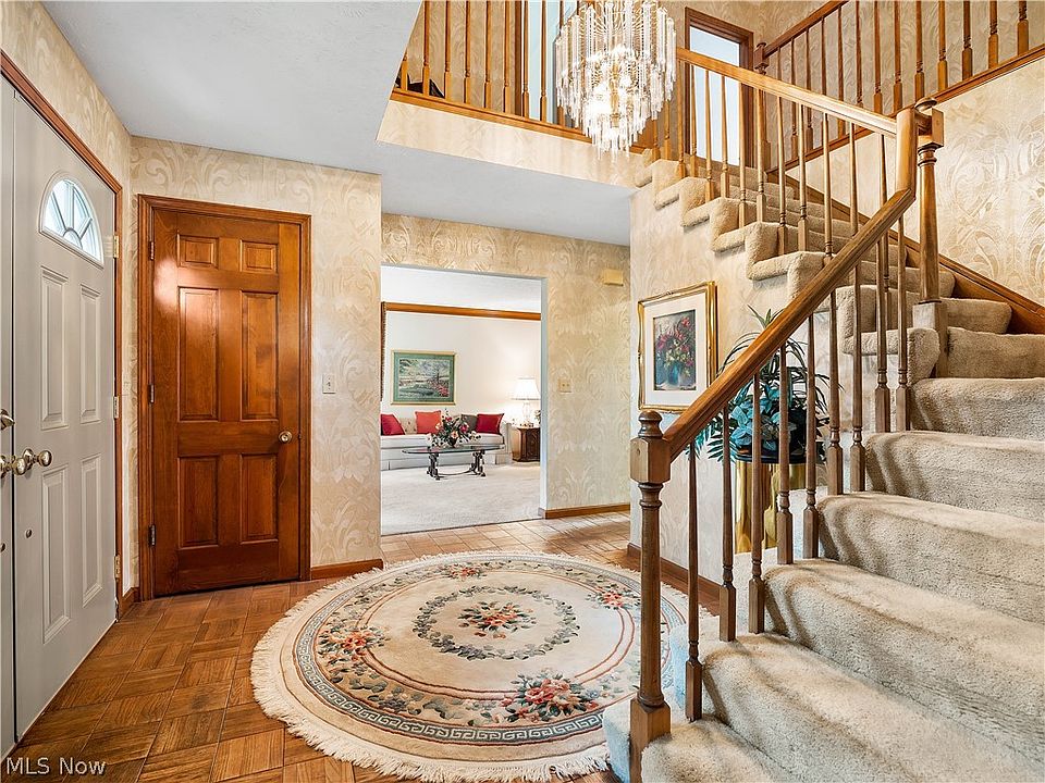 13022 Kingston Way, North Royalton, OH 44133 Zillow