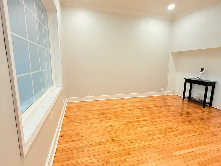 3255 N Kenneth Ave #H — Photo 7