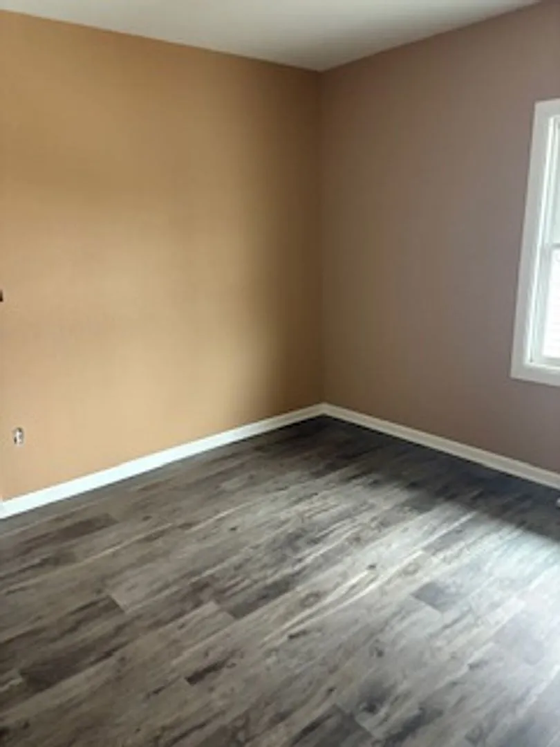 303 Franklin Apt 3 — Photo 3