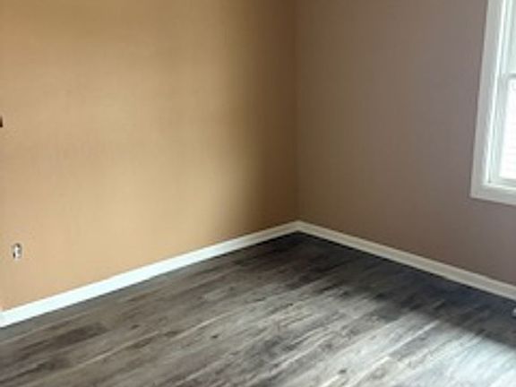 3rd image of 303 Franklin St #3