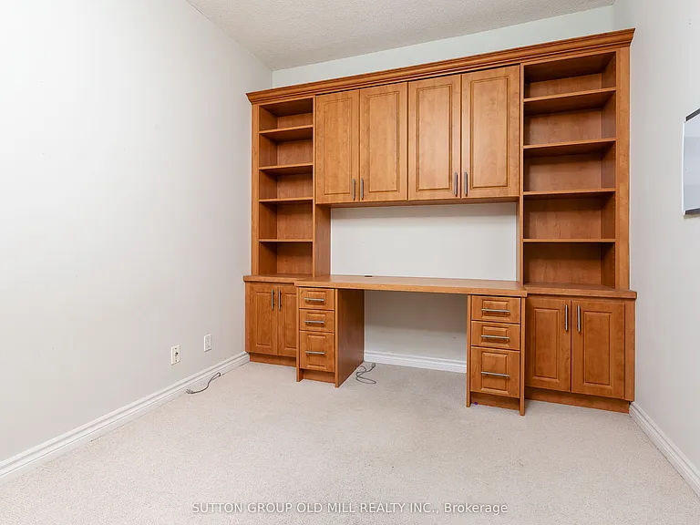 4196 Dundas St W #209 — Photo 20