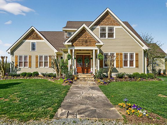 3rd image of 548 Double North Rd