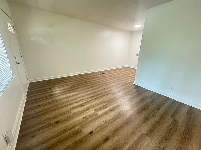 2706 Schaul St #B — Photo 2