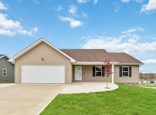 57 Grand Crossing Dr, Somerset, KY 42503