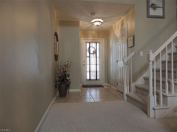 2nd image of 1994 W Reserve Cir