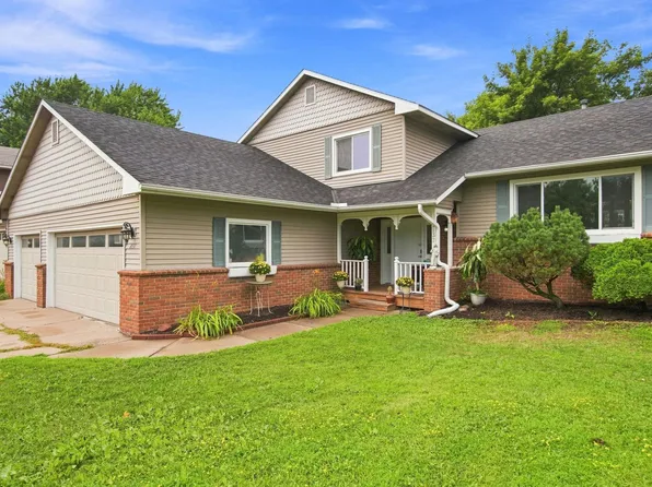 2137 Orchard Ln, White Bear Lake, MN 55110