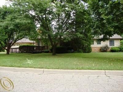 1st image of 23250 Prospect Ave