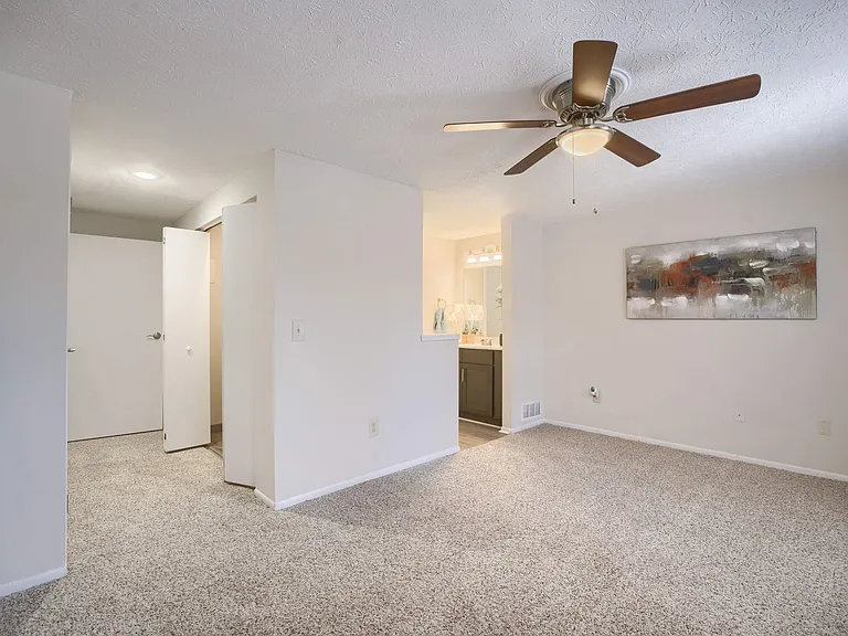 Stratford Chase Townhomes — Photo 45