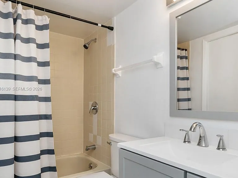 825 Egret Cir #110 — Photo 27