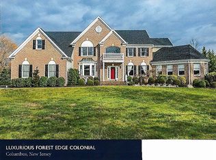 4 Millington Ct, Columbus, NJ 08022