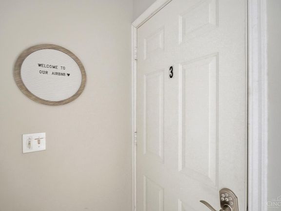 5th image of 3862 Isabella Ave