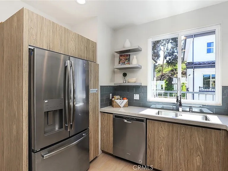 9 Turnberry Ln — Photo 17
