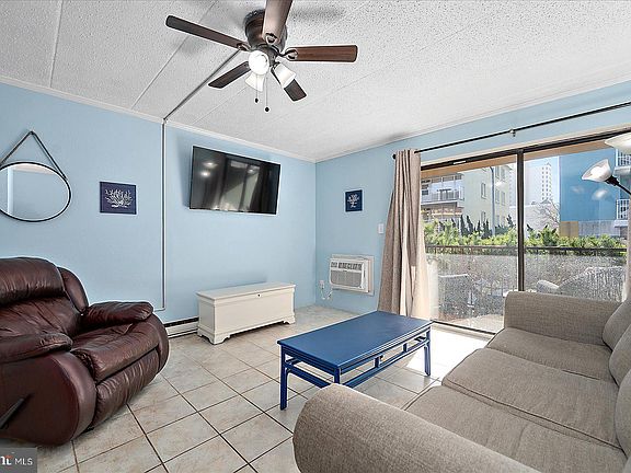 3rd image of 16 51st St Unit 108