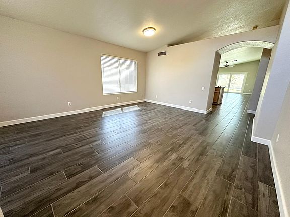 Front living room from entrance