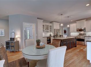 120 Forest Ln, Glastonbury, CT 06033