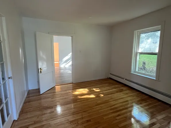 (undisclosed Address), Worcester, MA 01605