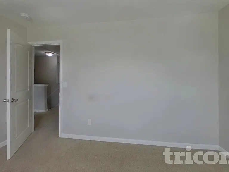 206 Churchill Dr — Photo 9