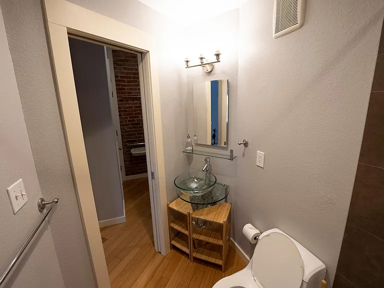 2306 Glenarm Pl #102 — Photo 22