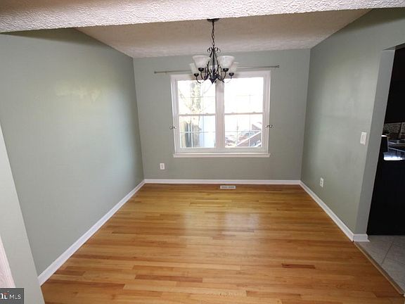 5th image of 1207 Ashmead Sq