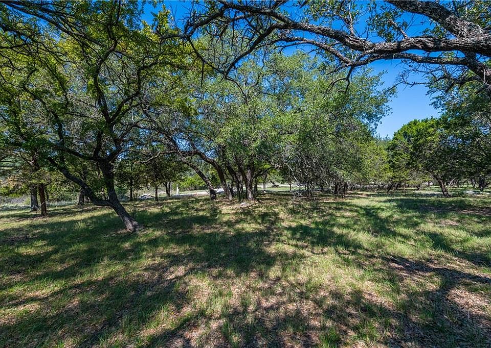 1st image of 803 Maverick Cir W