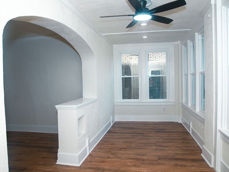 Living Area Window Side