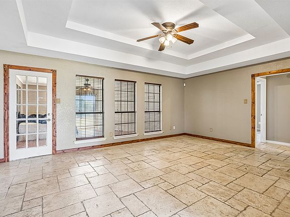 5th image of 11654 Nicole Ln