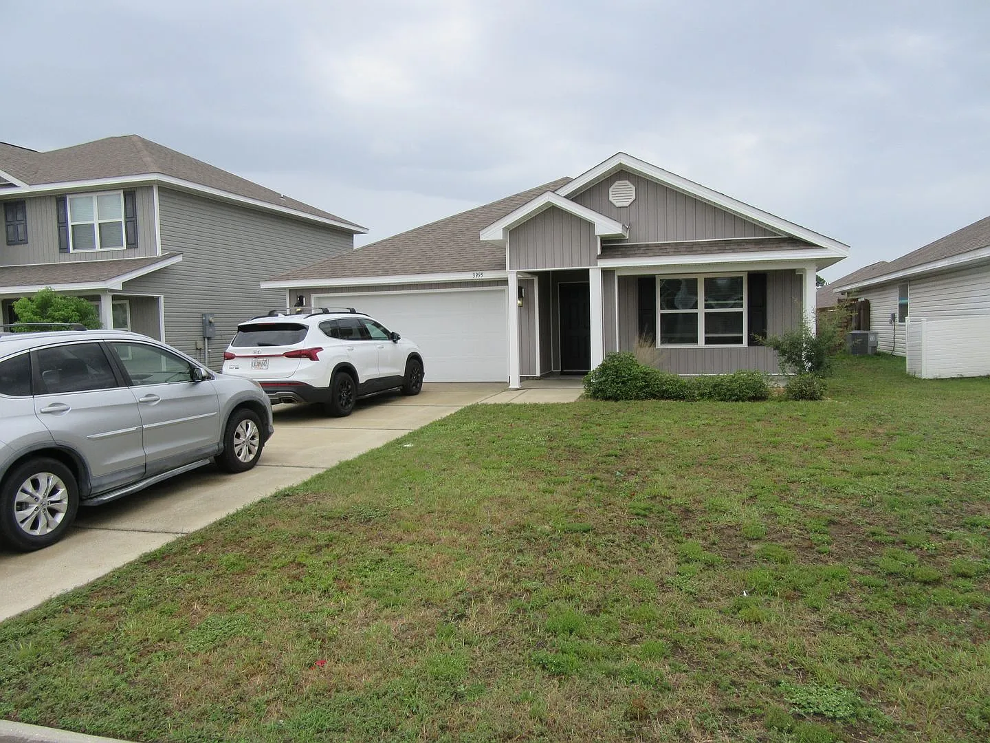 4 bed, 2.0 bath, 1753 sqft, $1,800 — Photo 2