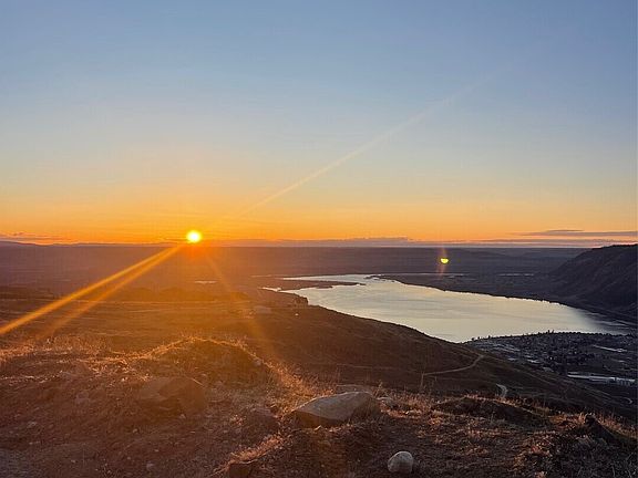 5th image of 31 S Harmony Heights