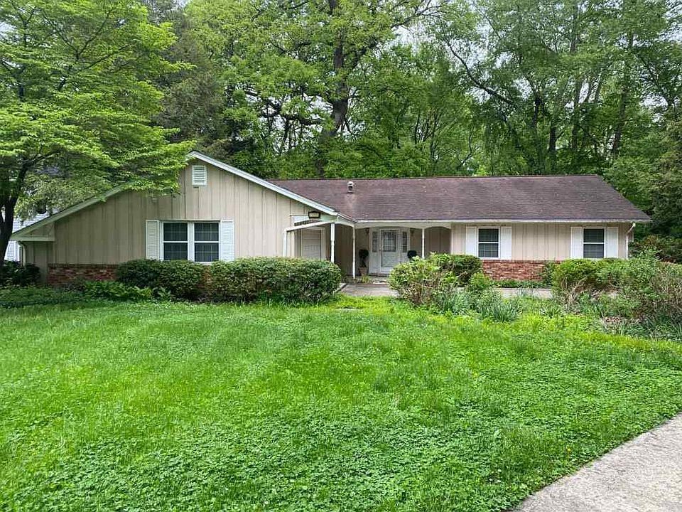 1st image of 82 Heritage Dr