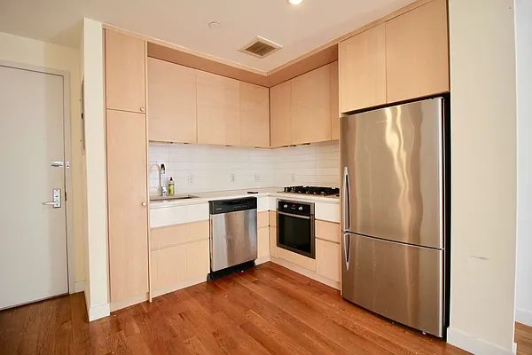 Rented by True Real Estate Group | media 5