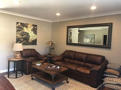 4th image of 619 Wilshire Pl