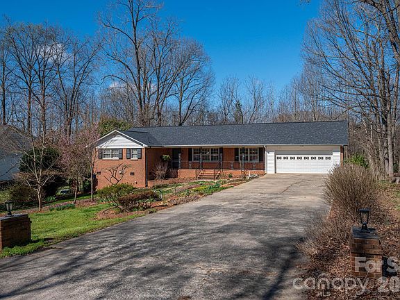 3rd image of 2160 Heavner Rd