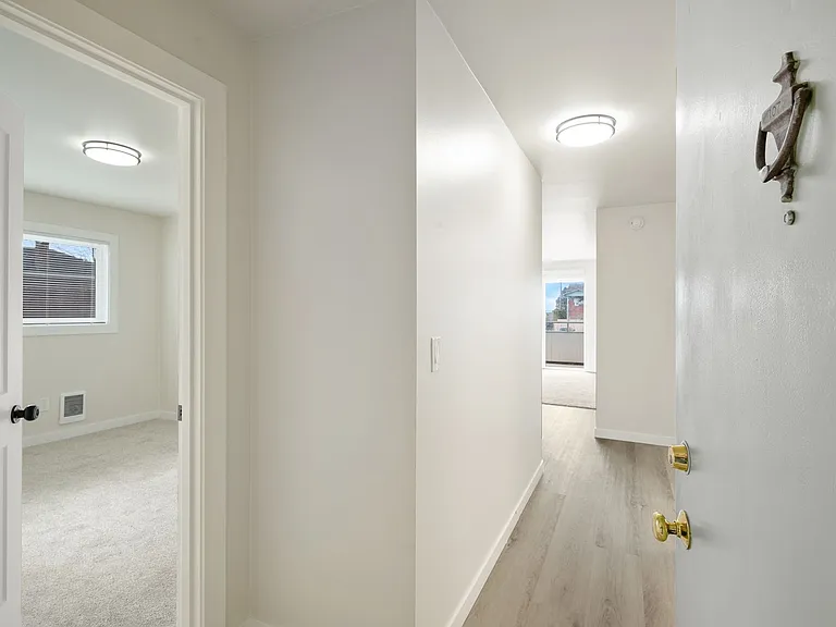 Green Acres Apartments — Photo 5