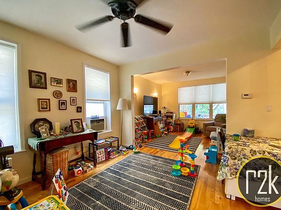 3rd image of 23-29 26th St #1F