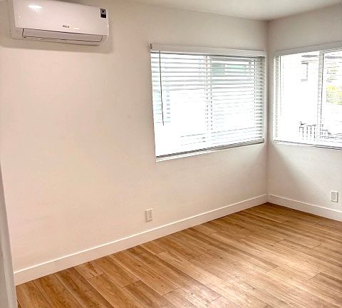 4th image of 711 California St #6