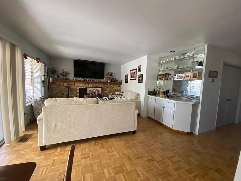 1907 Summit Dr — Photo 9